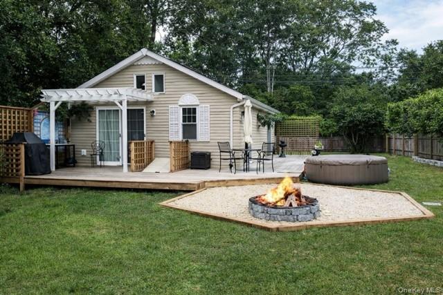 435 Montauk Highway, Westhampton Beach, NY 11978