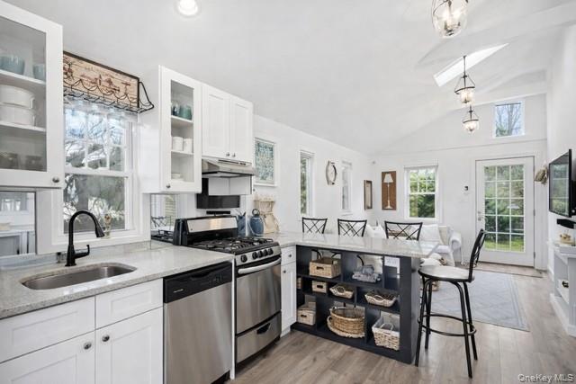 435 Montauk Highway, Westhampton Beach, NY 11978