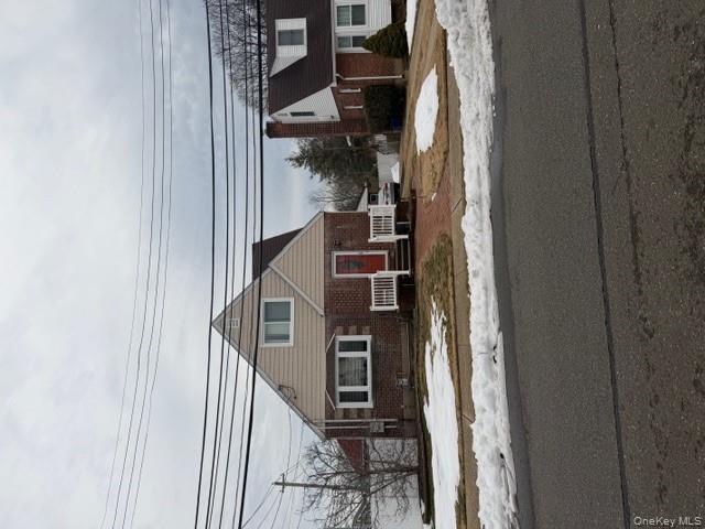 2 Grenville Court, East Rockaway, NY 11518