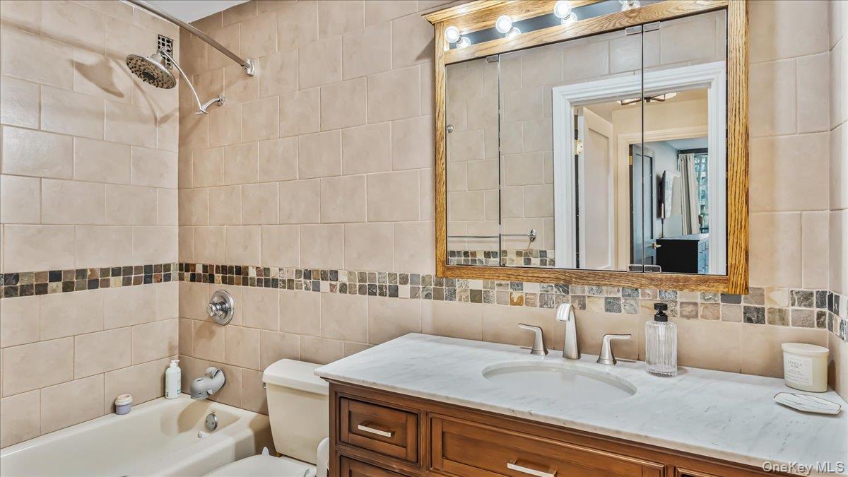 10-24 166th Street # 3A, Beechhurst, NY 11357