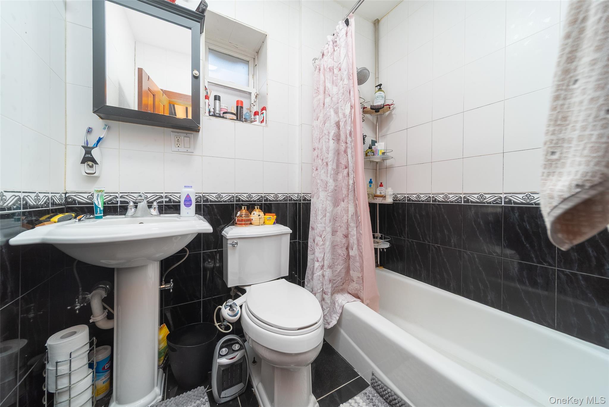 3438 12th Street, Astoria, NY 11106