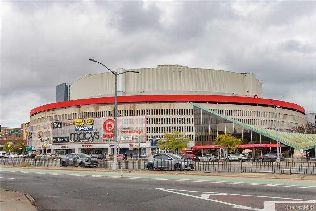 87-14 57TH Road # 3B, Elmhurst, NY 11373