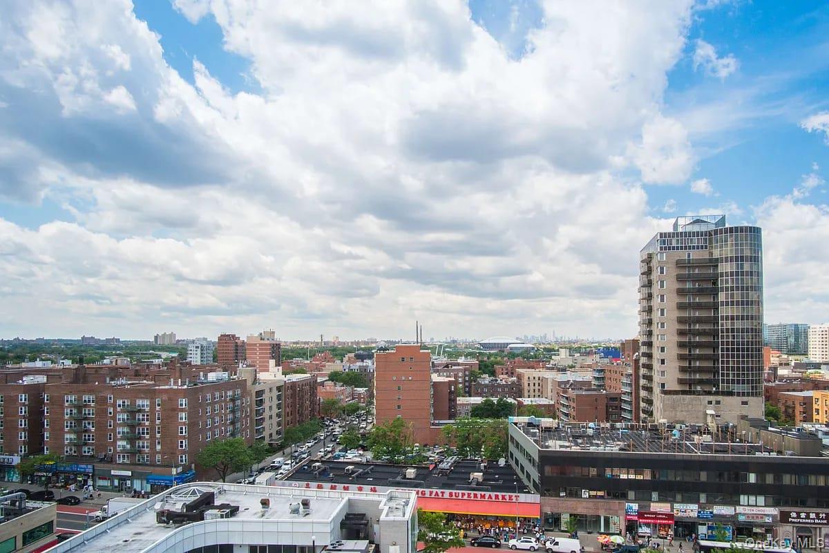 136 17 Maple ave # 14H, Flushing, NY 11355
