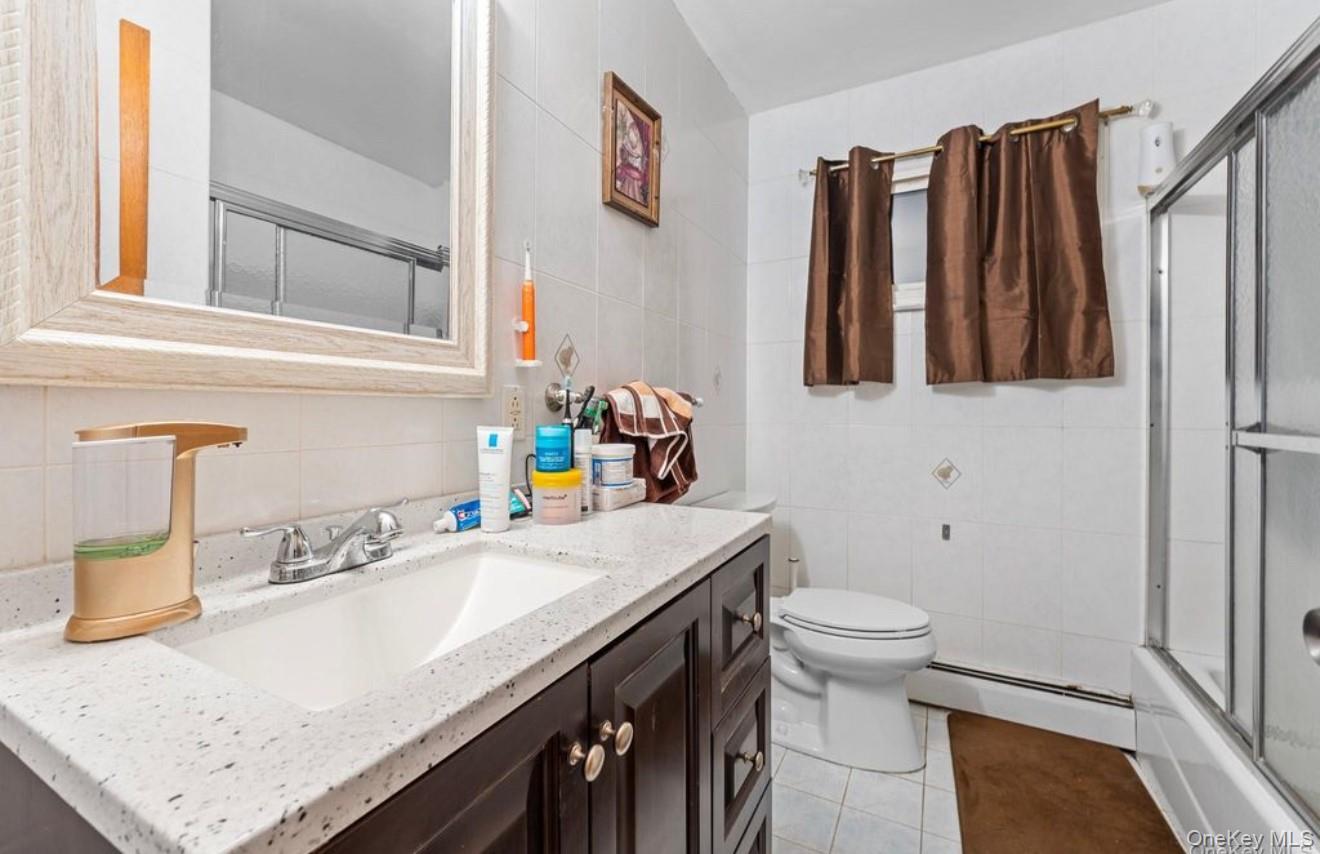 97 Arlington Avenue, Valley Stream, NY 11580