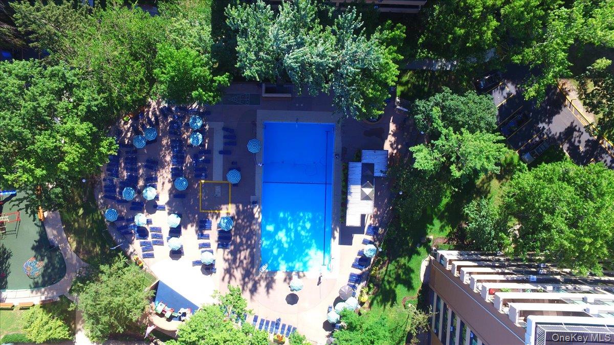 7-24 166th Street # 8C, Beechhurst, NY 11357