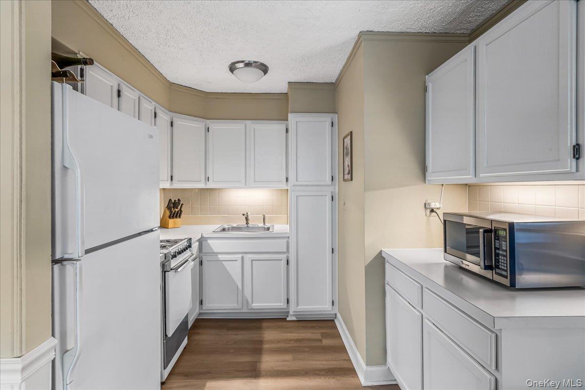 7-24 166th Street # 8C, Beechhurst, NY 11357