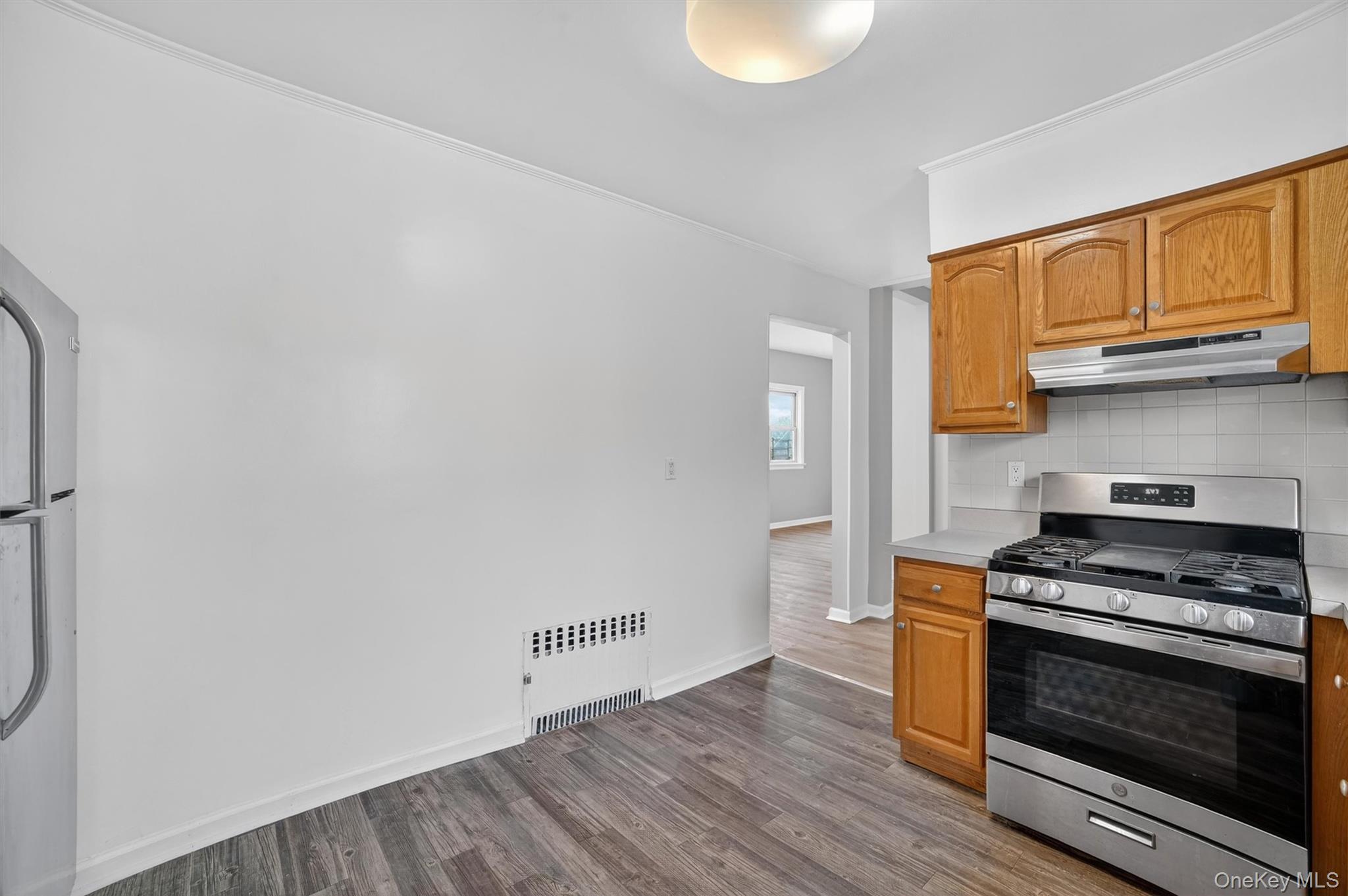 4 Amackassin Terrace # Unit 2, Yonkers, NY 10703