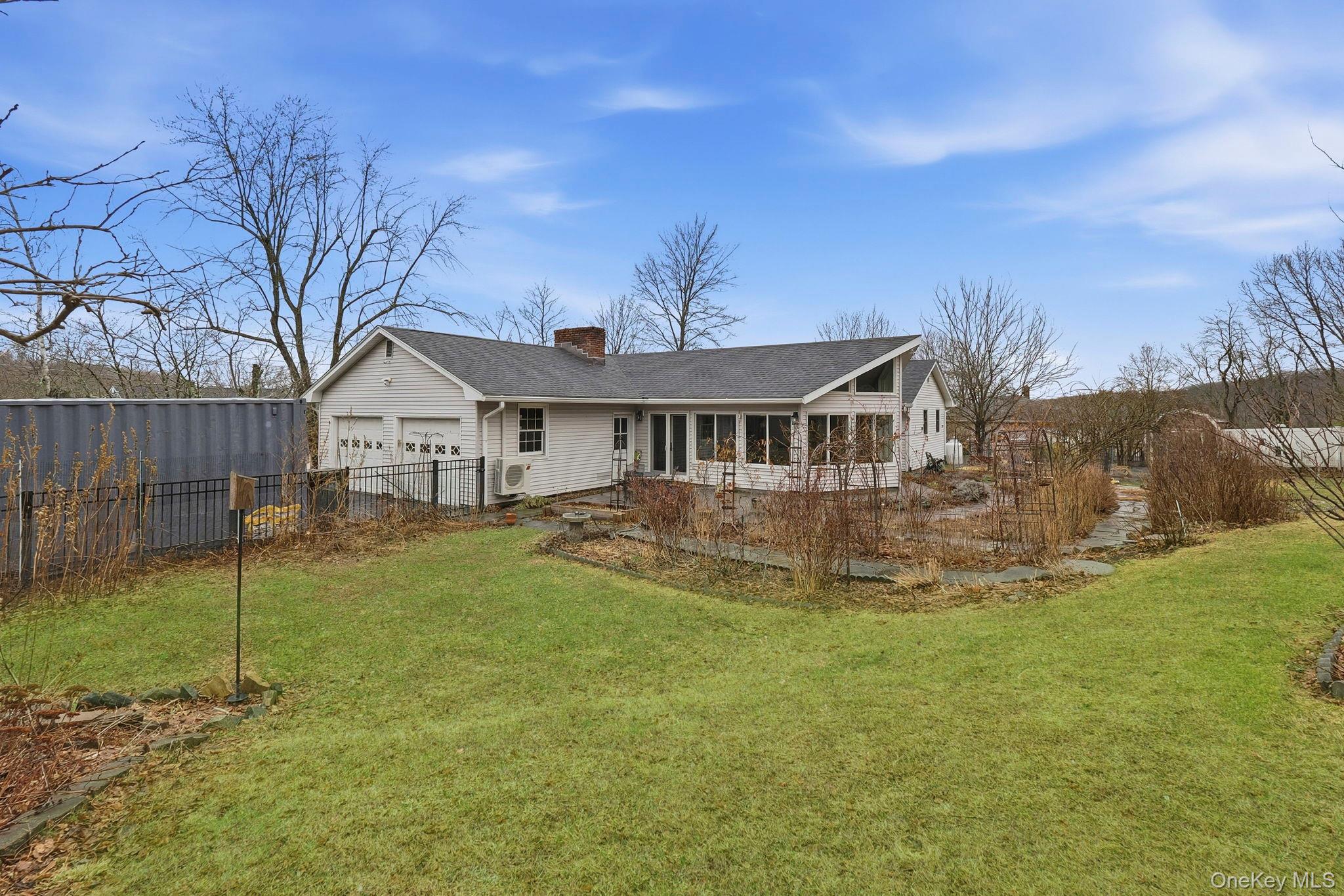 33 Fulmar Road, Mahopac, NY 10541