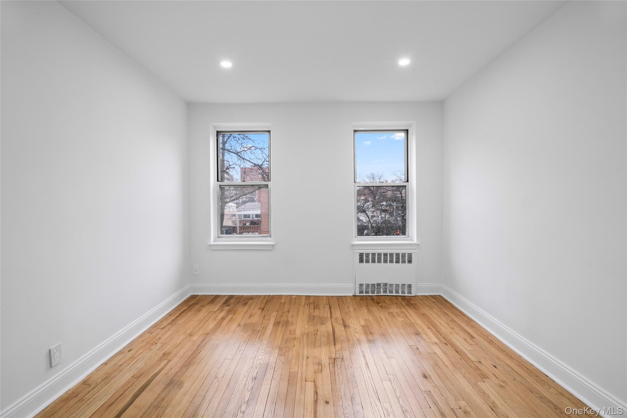 6535 Yellowstone Boulevard # 2F, Forest Hills, NY 11375