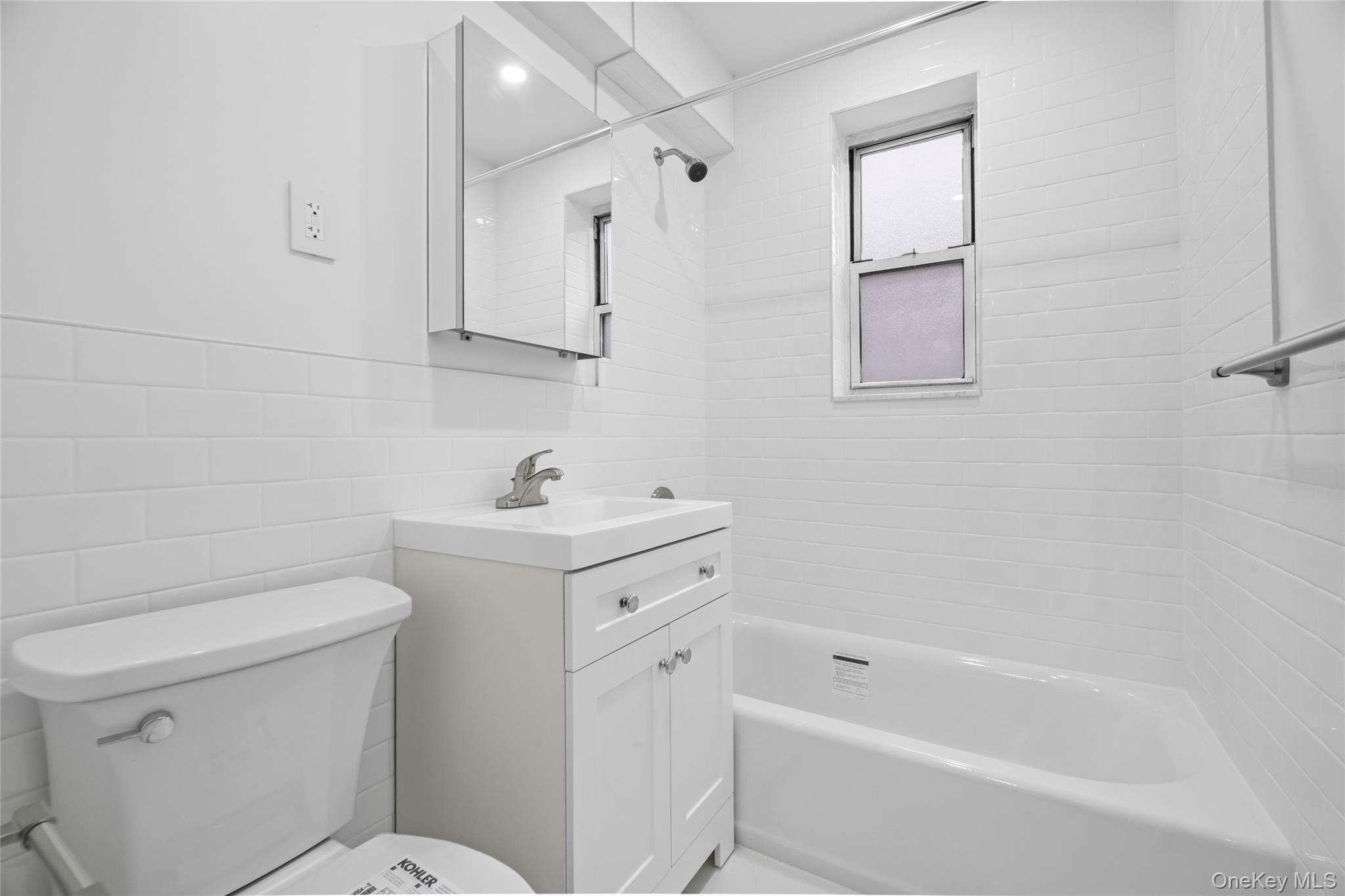 6535 Yellowstone Boulevard # 2F, Forest Hills, NY 11375