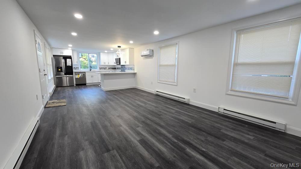 135 Village Circle W, Manorville, NY 11949