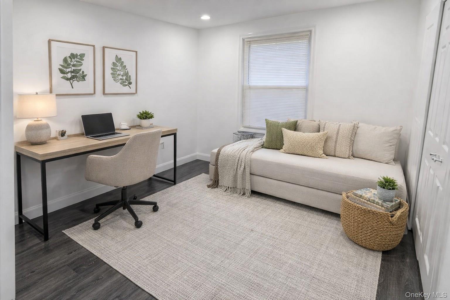 135 Village Circle W, Manorville, NY 11949