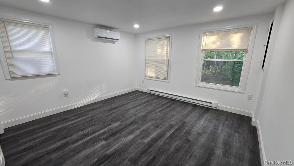 135 Village Circle W, Manorville, NY 11949