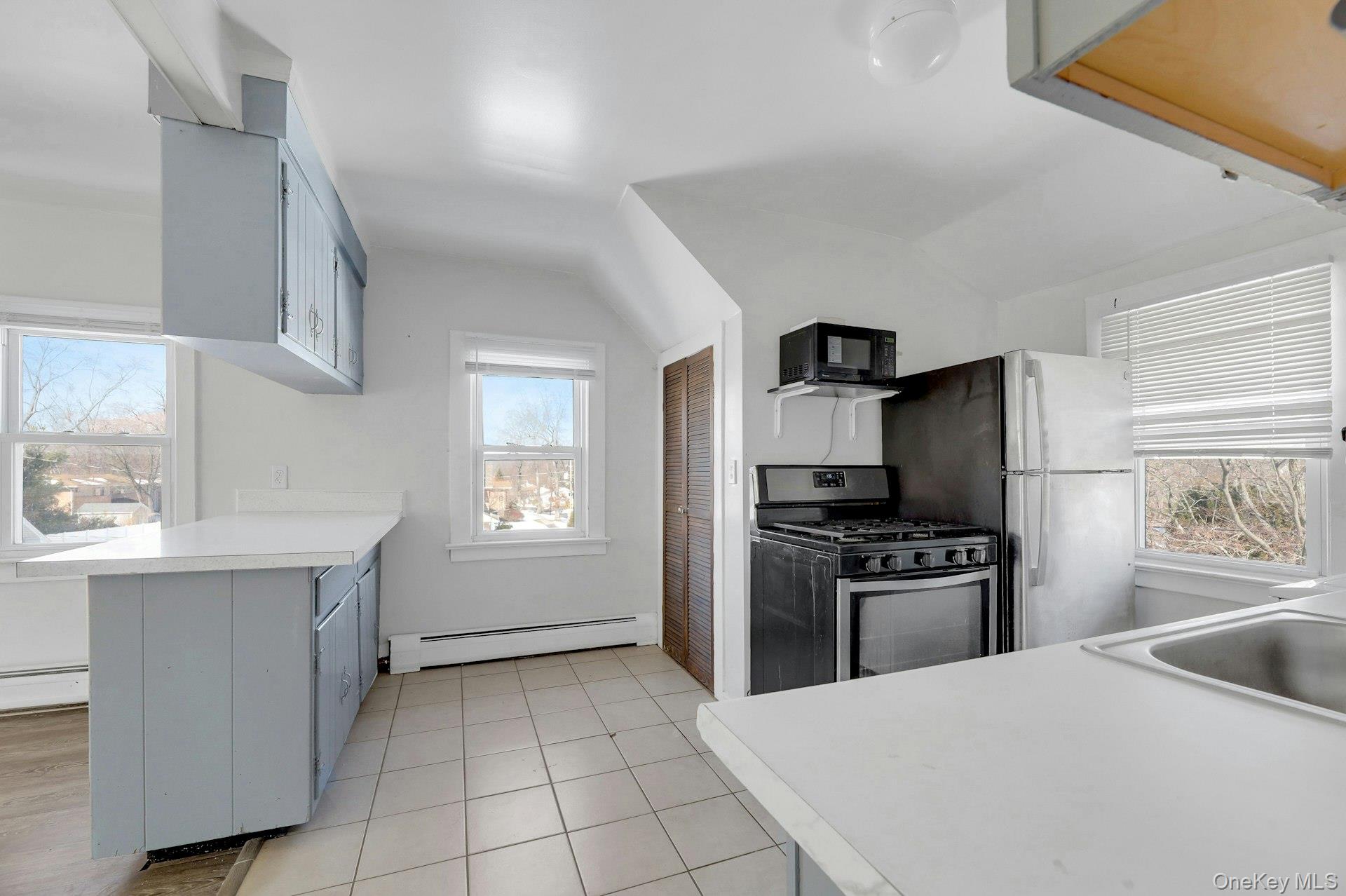 18 Ridge Road, Congers, NY 10920