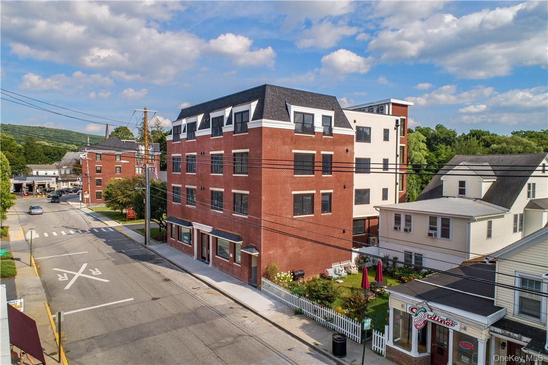 23 E Main Street # 2C, Pawling, NY 12564