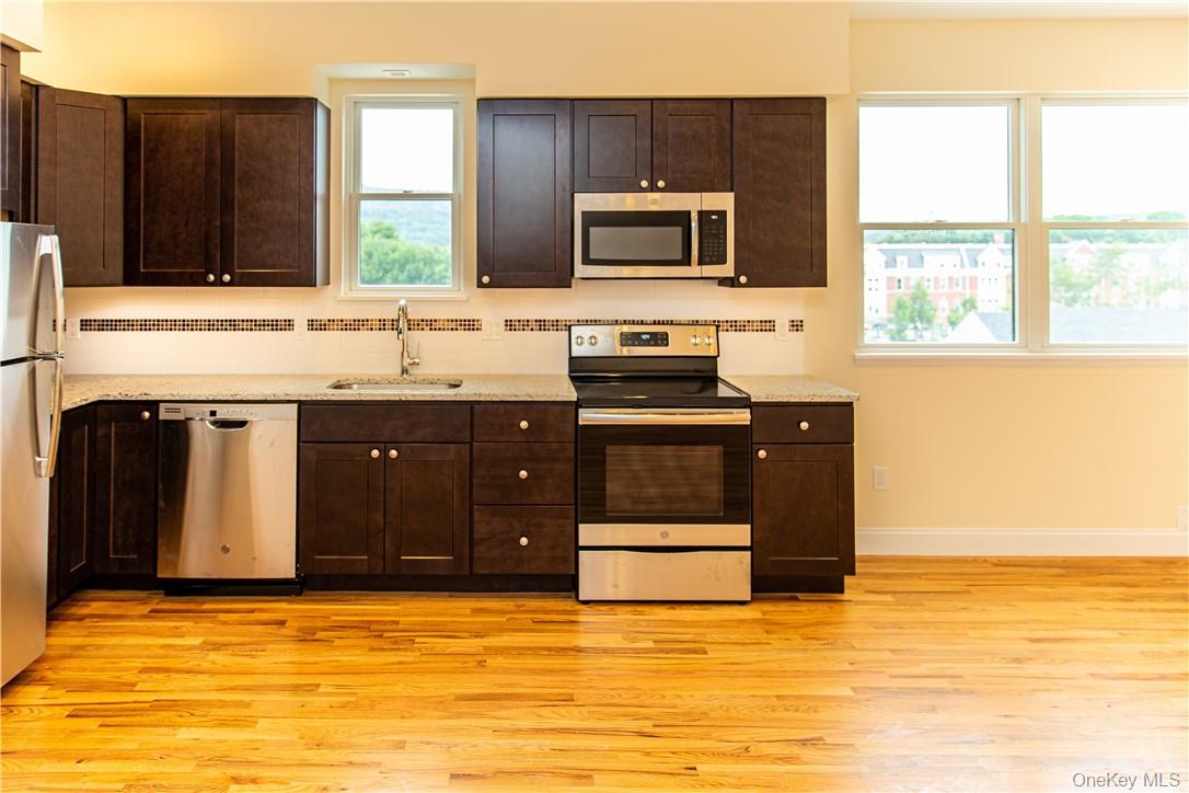 23 E Main Street # 2C, Pawling, NY 12564