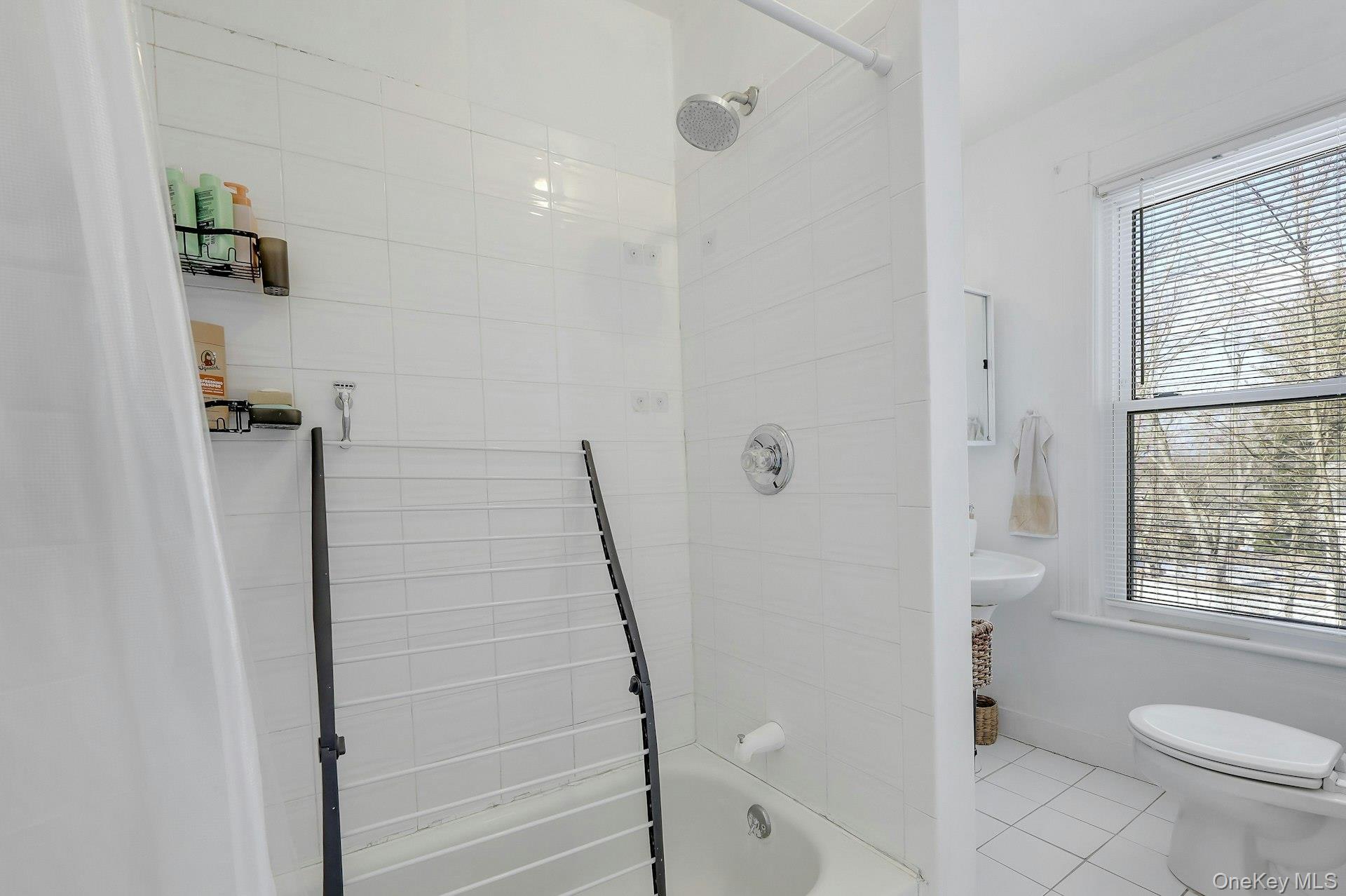 65 Lake Road, Valley Cottage, NY 10989