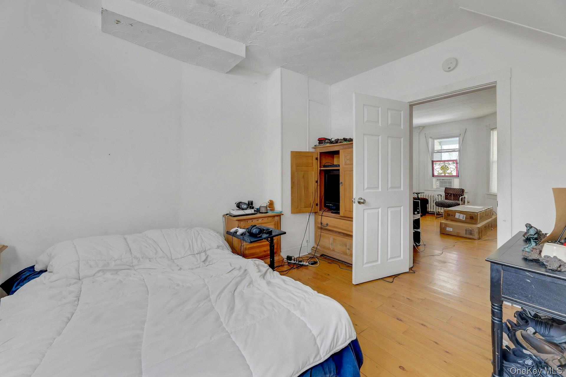 65 Lake Road, Valley Cottage, NY 10989