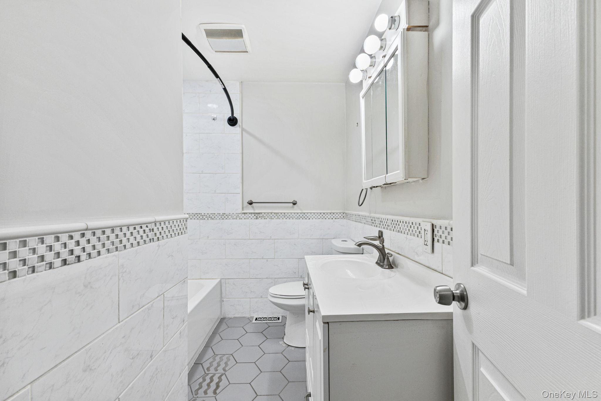 43 Clifford Place # 43, Harrison, NY 10528