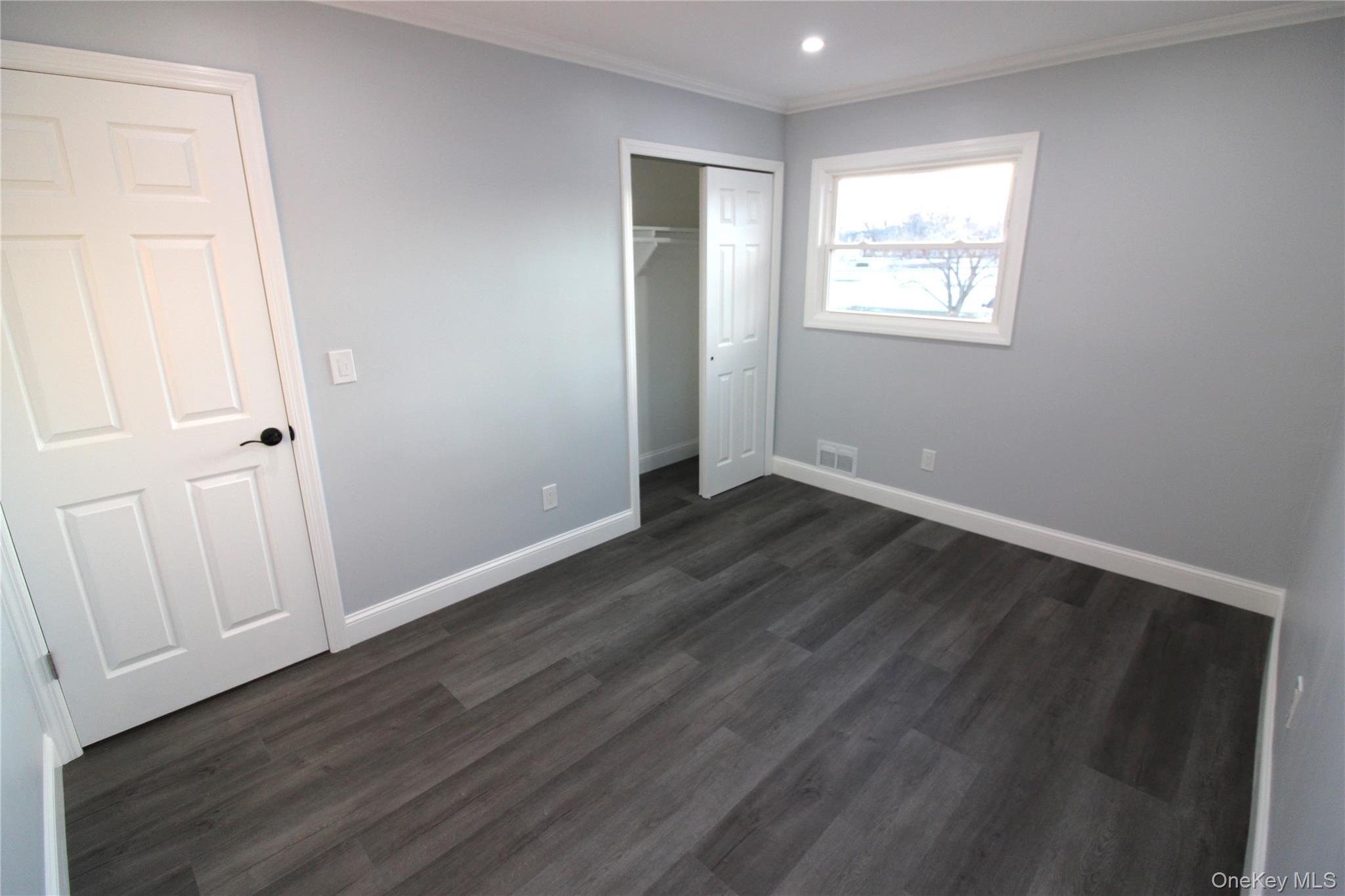 26 Circle Lane, Bay Shore, NY 11706