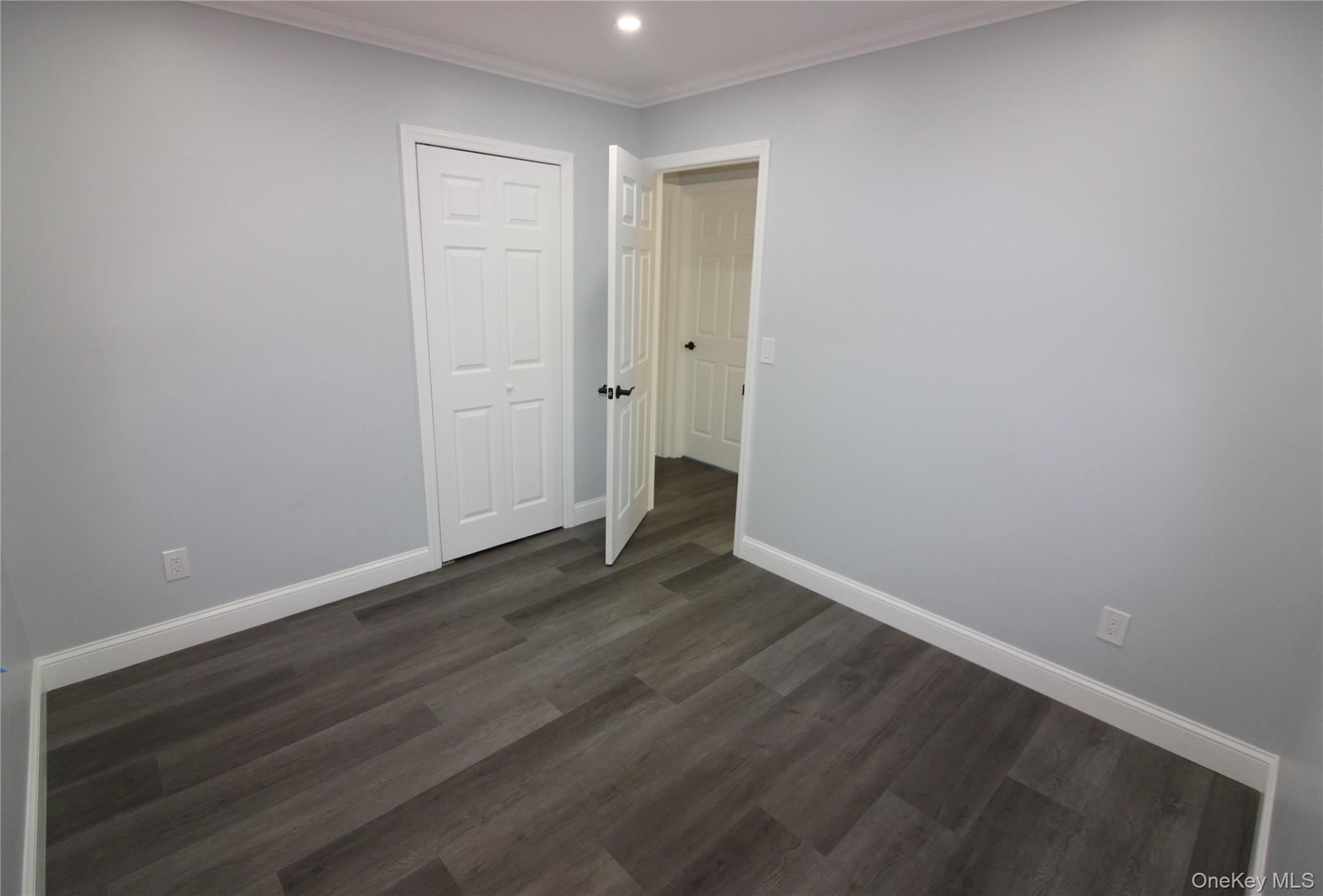 26 Circle Lane, Bay Shore, NY 11706