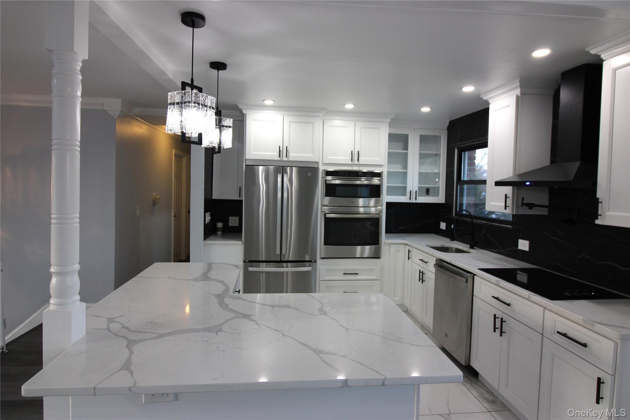 26 Circle Lane, Bay Shore, NY 11706