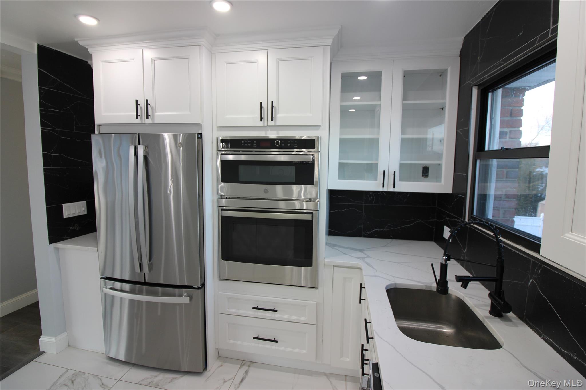 26 Circle Lane, Bay Shore, NY 11706