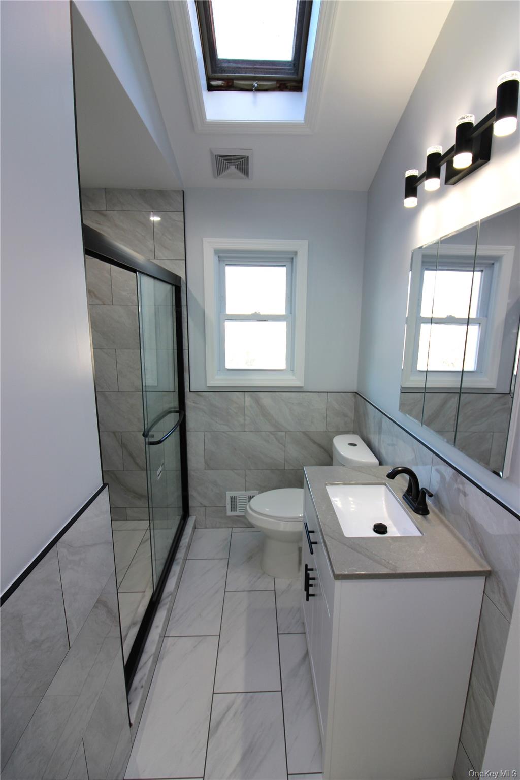 26 Circle Lane, Bay Shore, NY 11706