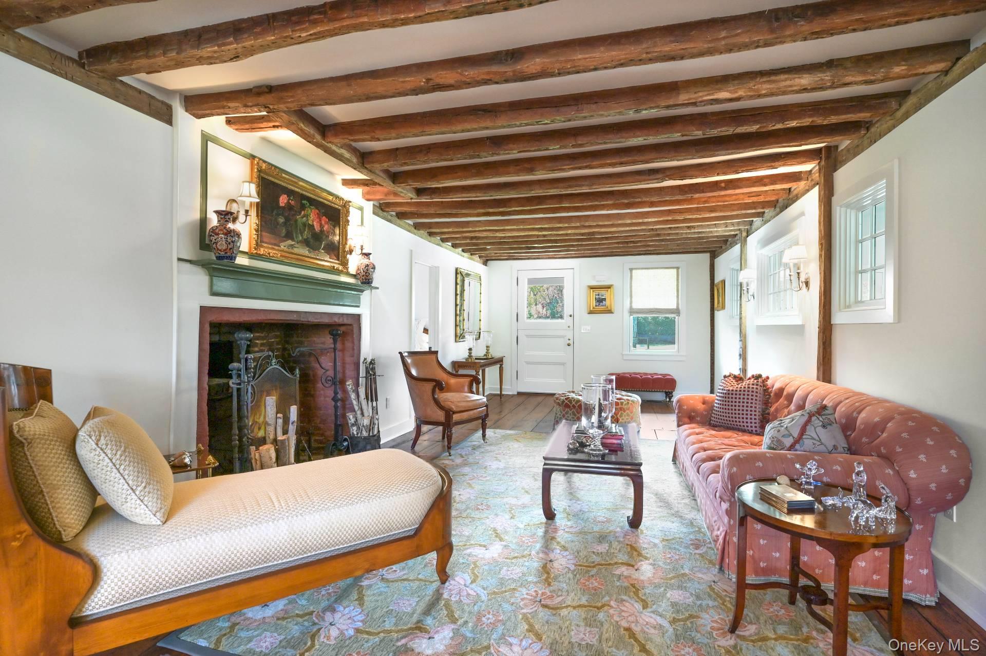 137 Montauk Highway, Quogue, NY 11959