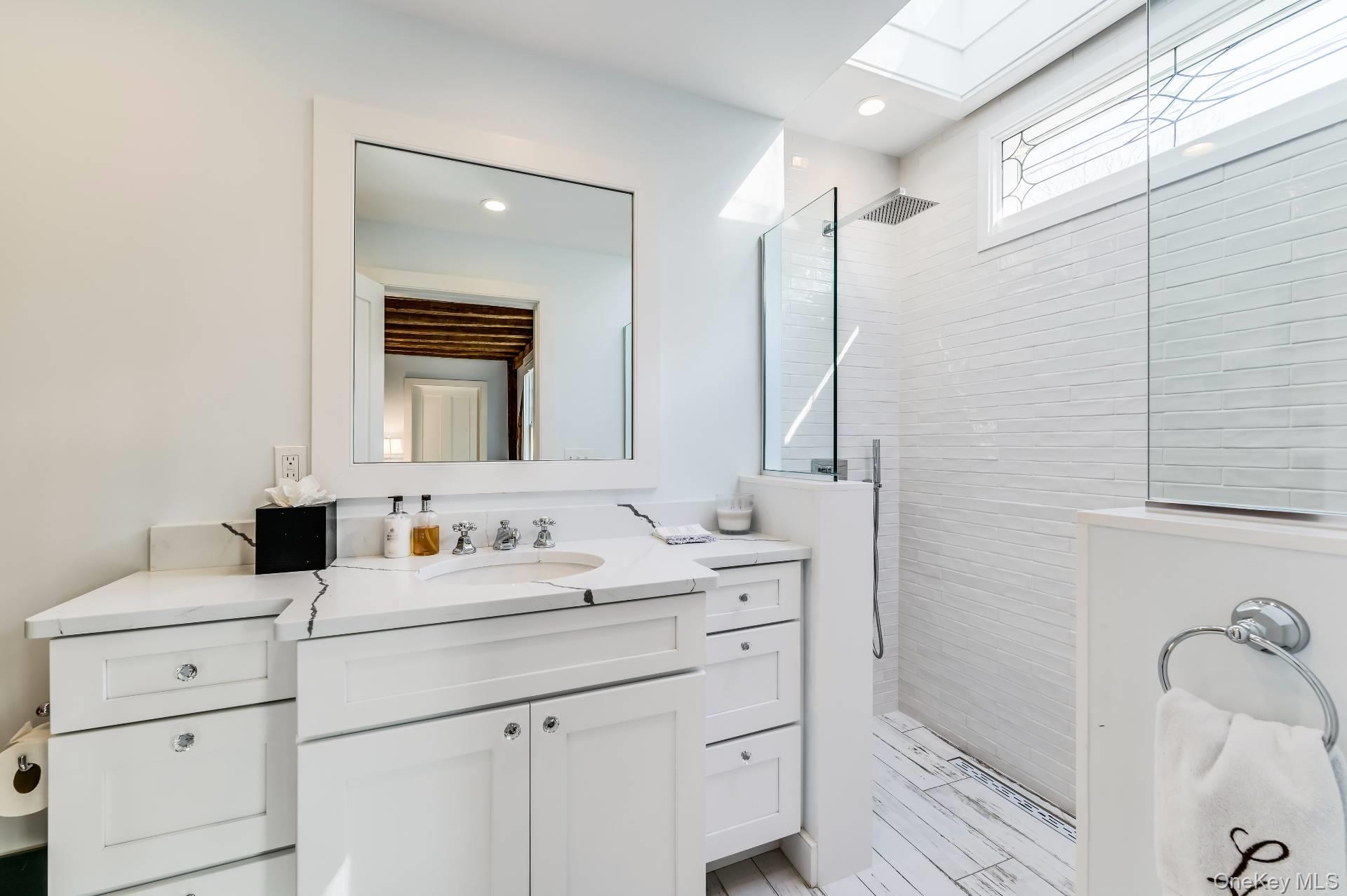 137 Montauk Highway, Quogue, NY 11959