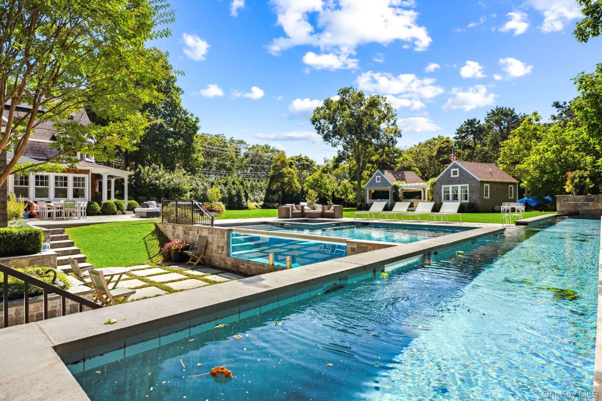 137 Montauk Highway, Quogue, NY 11959