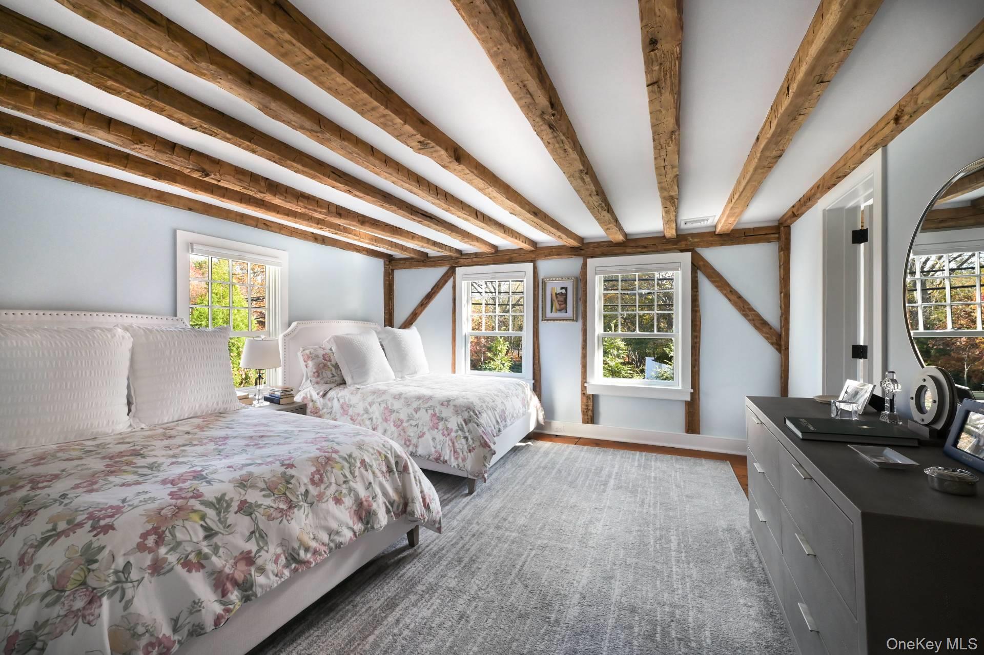 137 Montauk Highway, Quogue, NY 11959