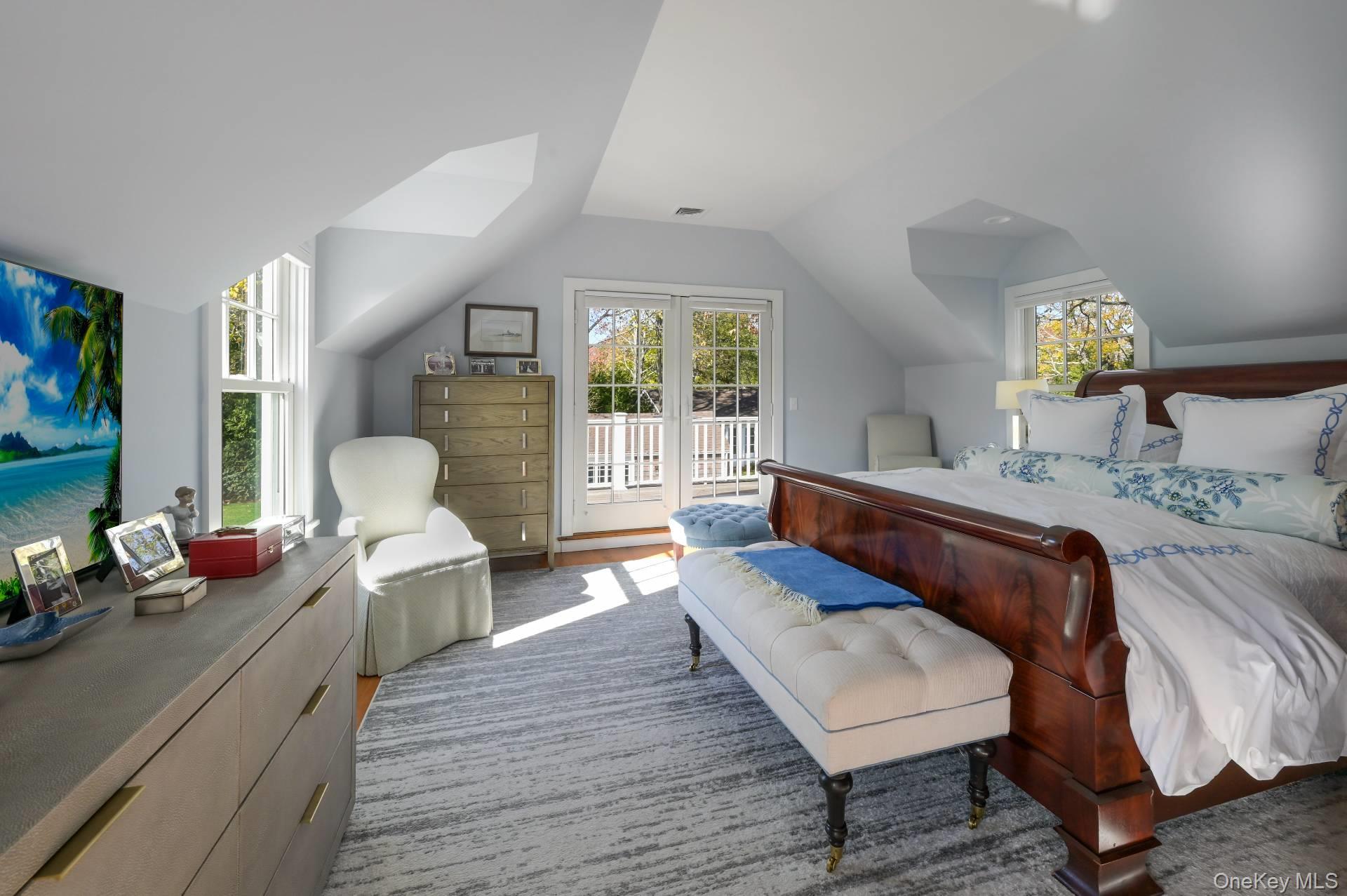 137 Montauk Highway, Quogue, NY 11959