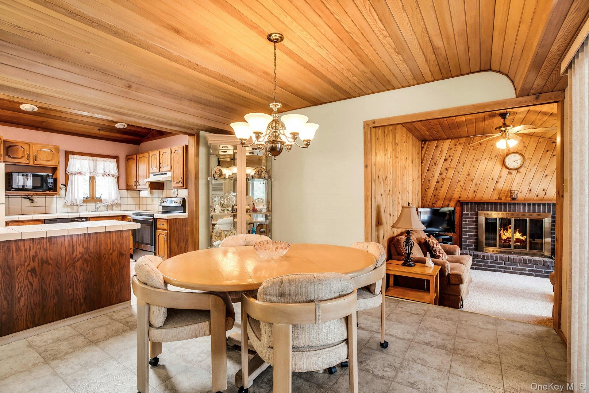 893 Connetquot Avenue, Islip Terrace, NY 11752