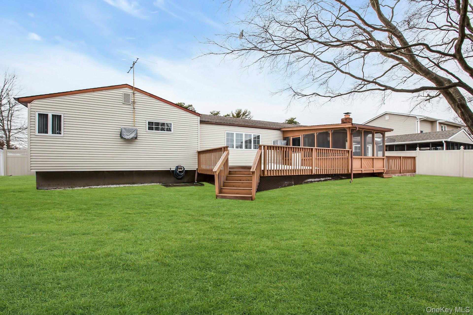 893 Connetquot Avenue, Islip Terrace, NY 11752