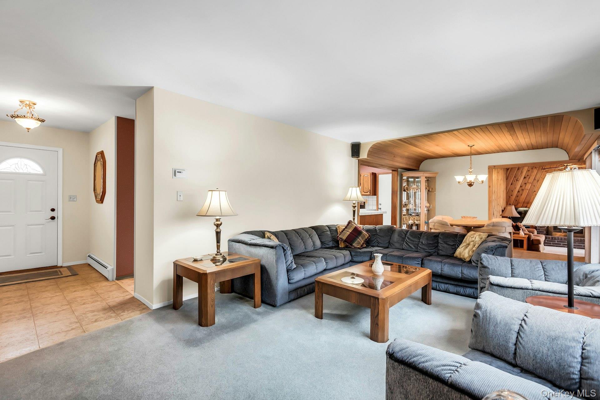 893 Connetquot Avenue, Islip Terrace, NY 11752