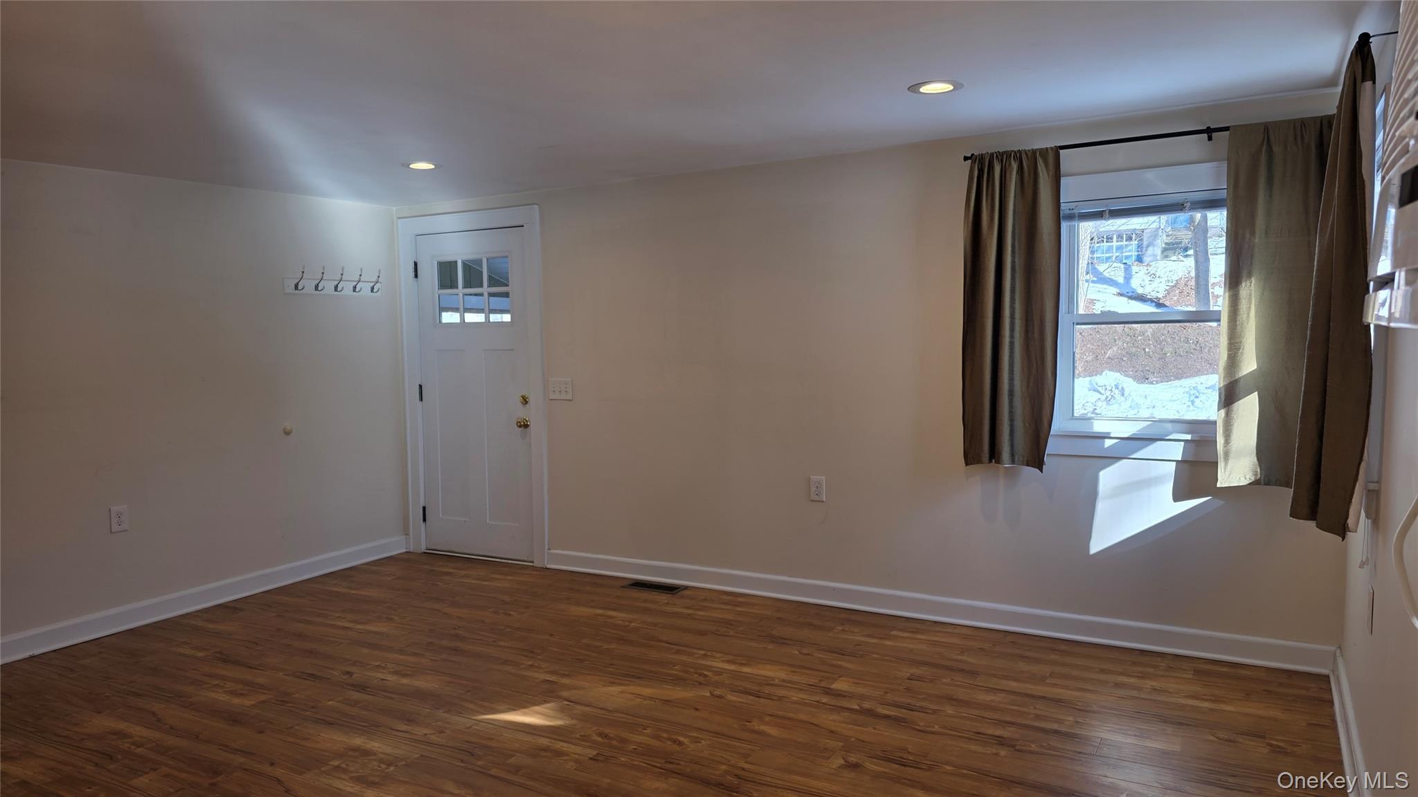 60 E Market Street, Red Hook, NY 12571