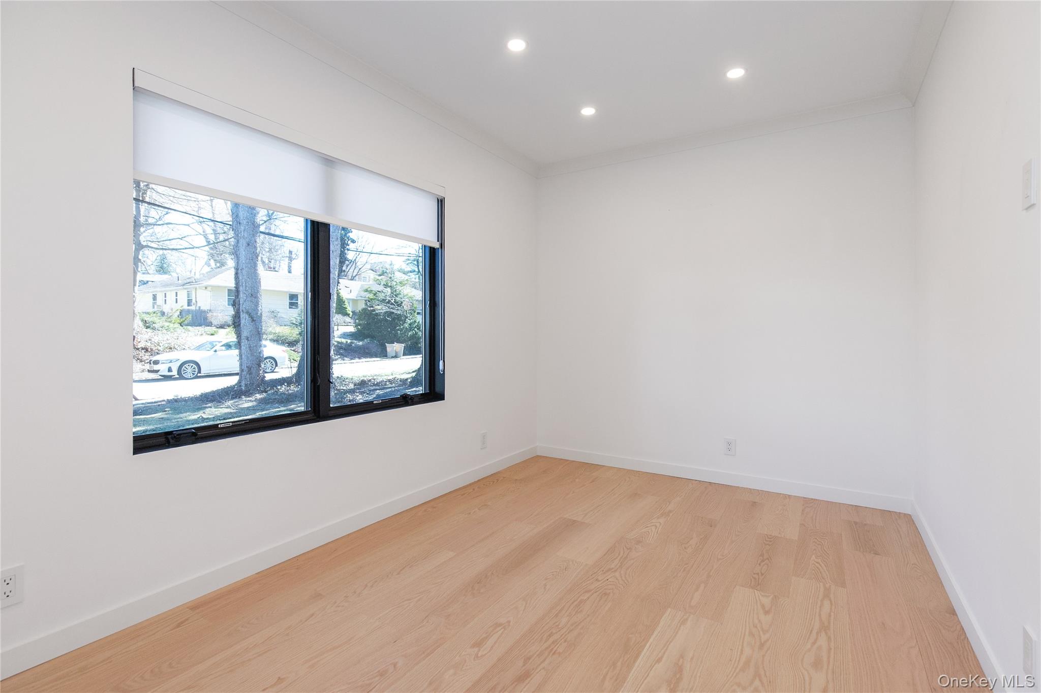 1 Bentley Road, Great Neck, NY 11023