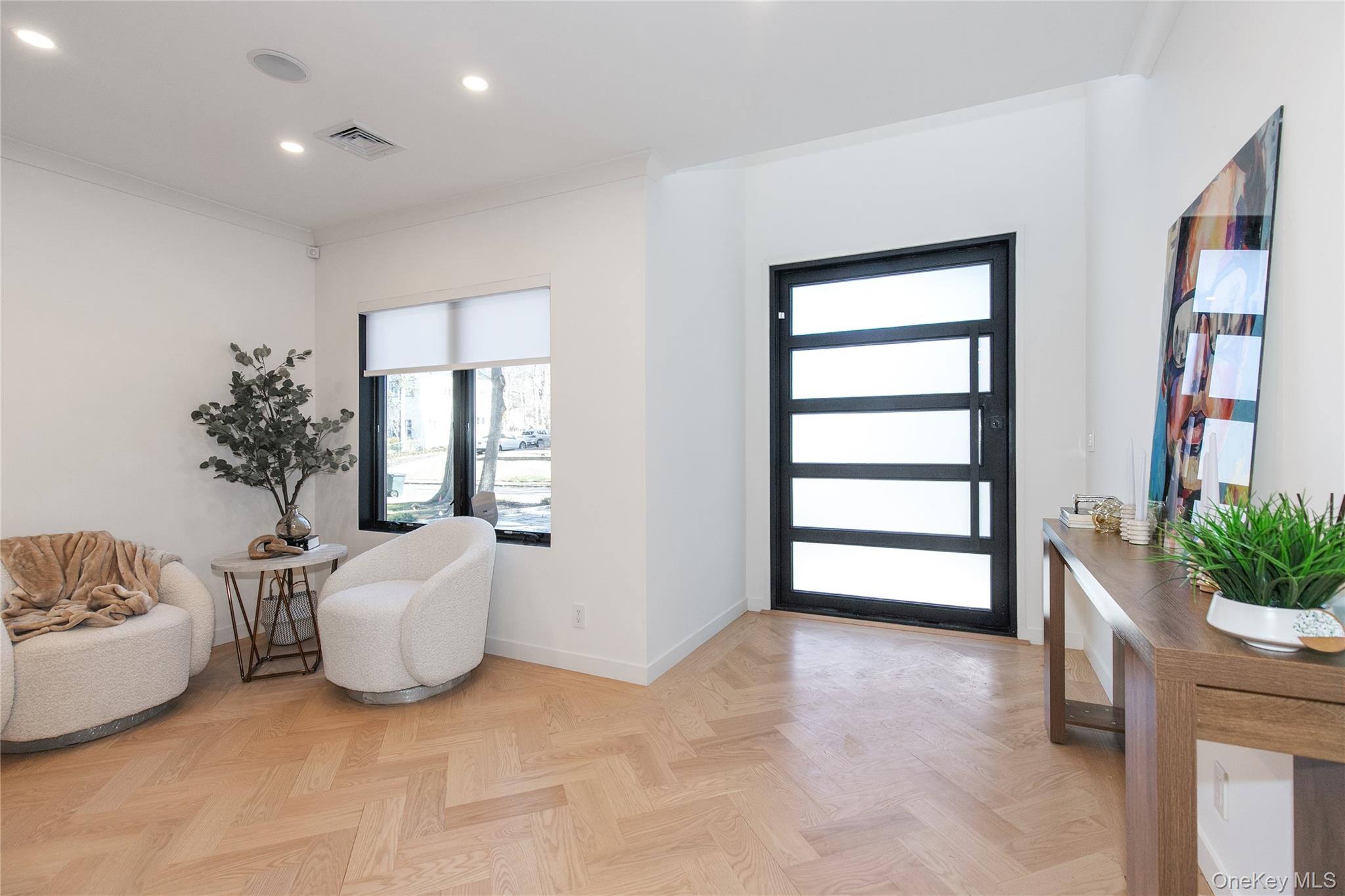 1 Bentley Road, Great Neck, NY 11023