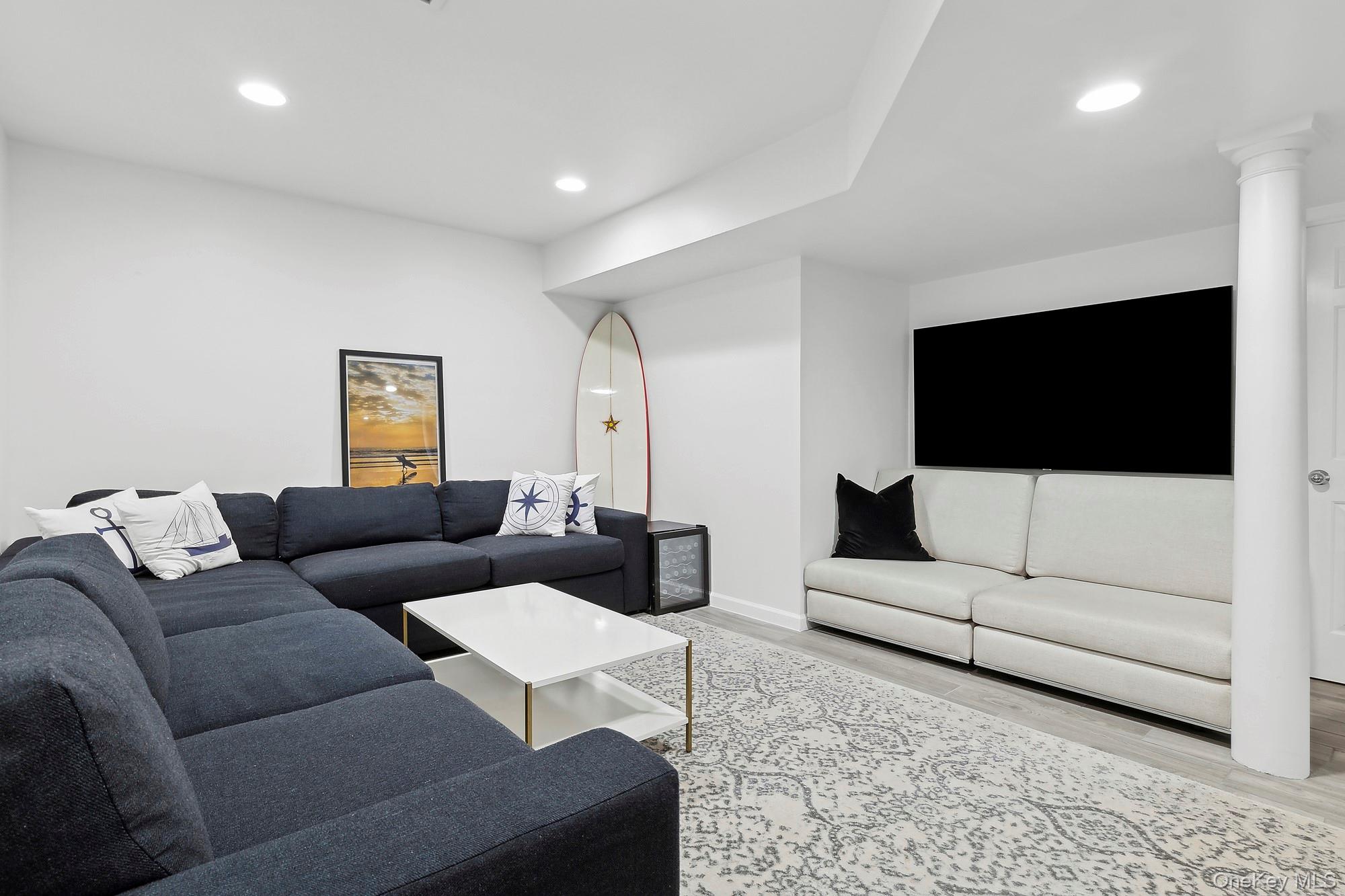 5 Cowhill Lane, Wainscott, NY 11975