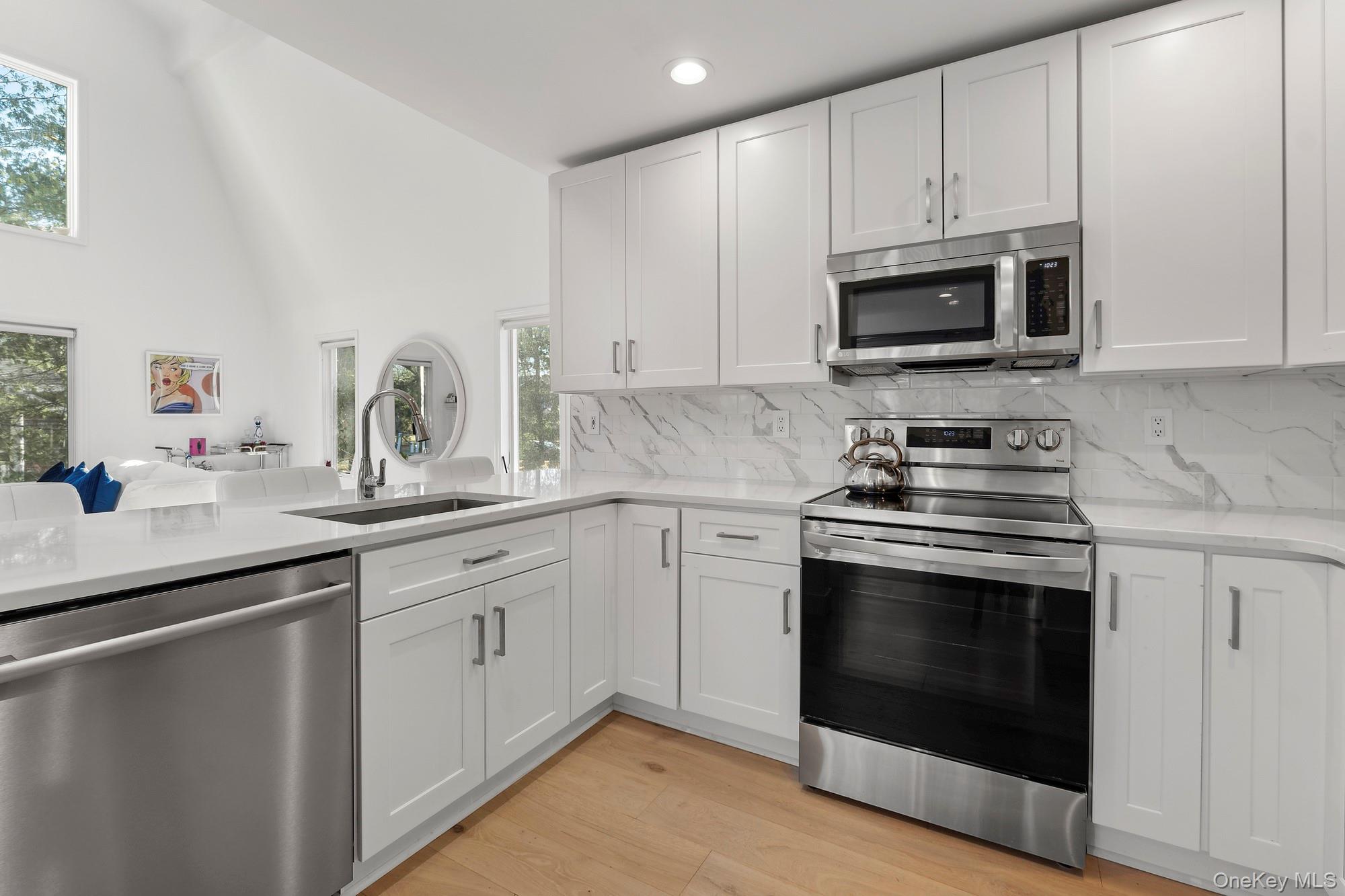 5 Cowhill Lane, Wainscott, NY 11975