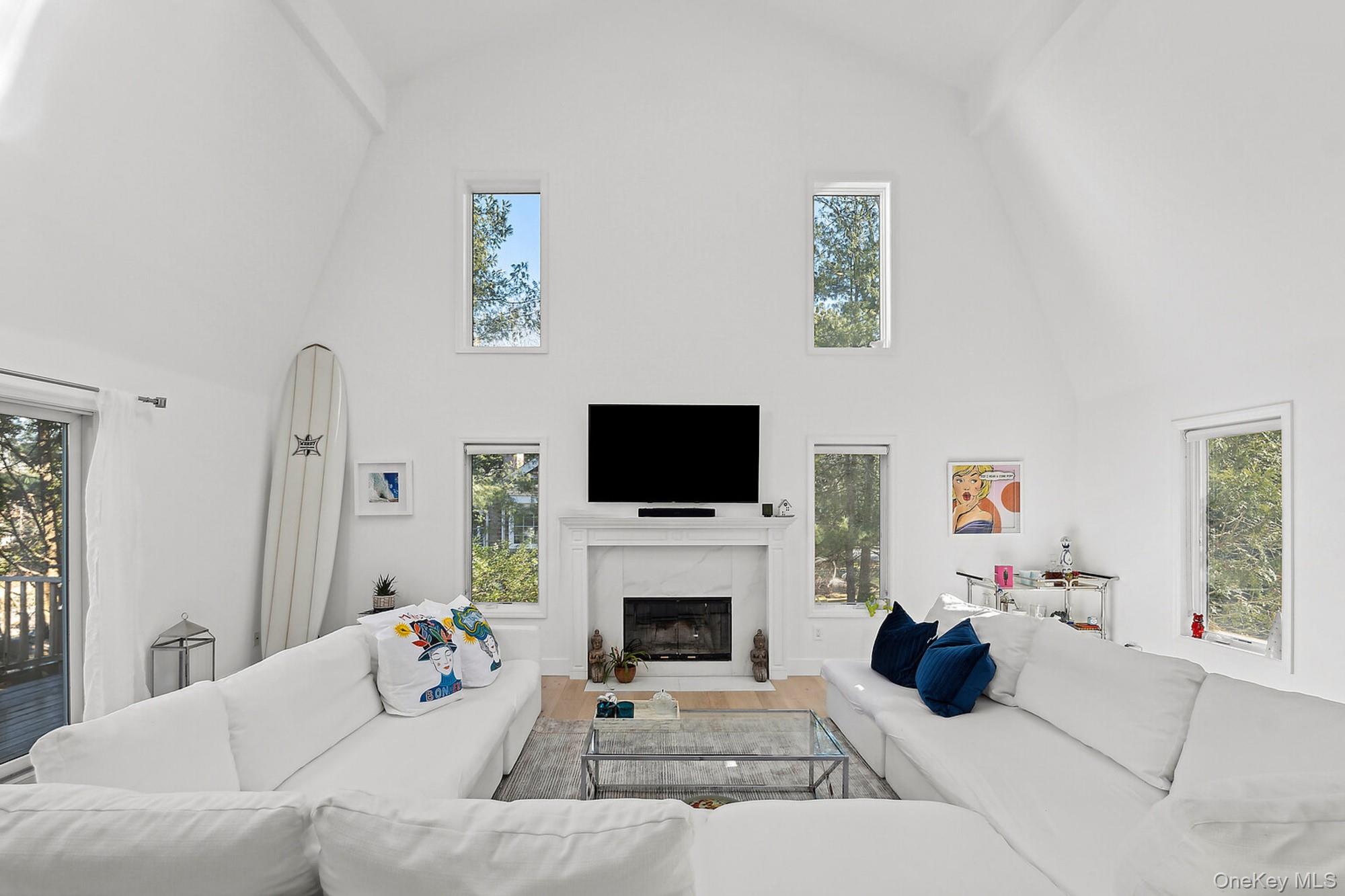 5 Cowhill Lane, Wainscott, NY 11975