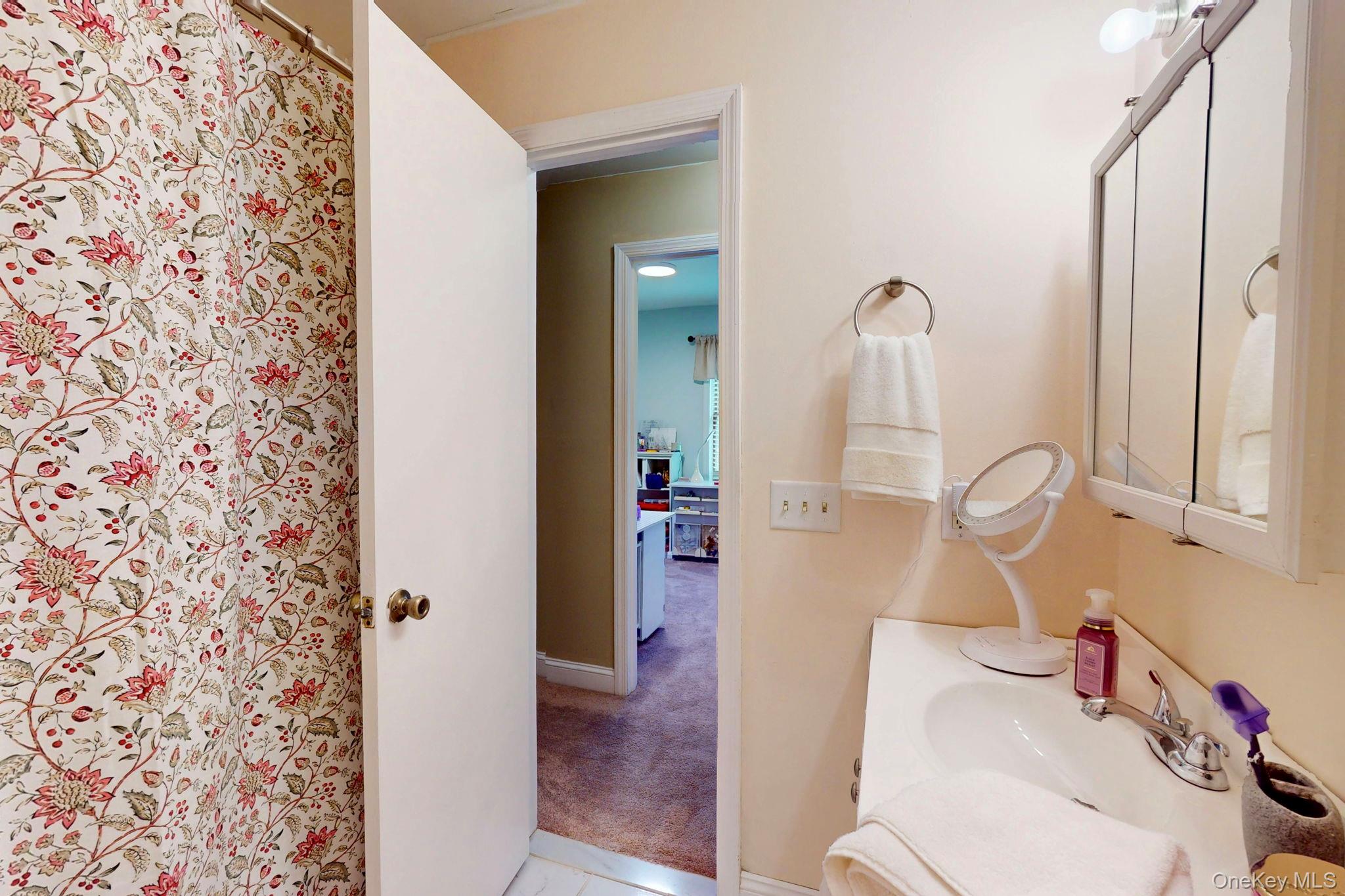 10 Finneran Lane, Pine Bush, NY 12566