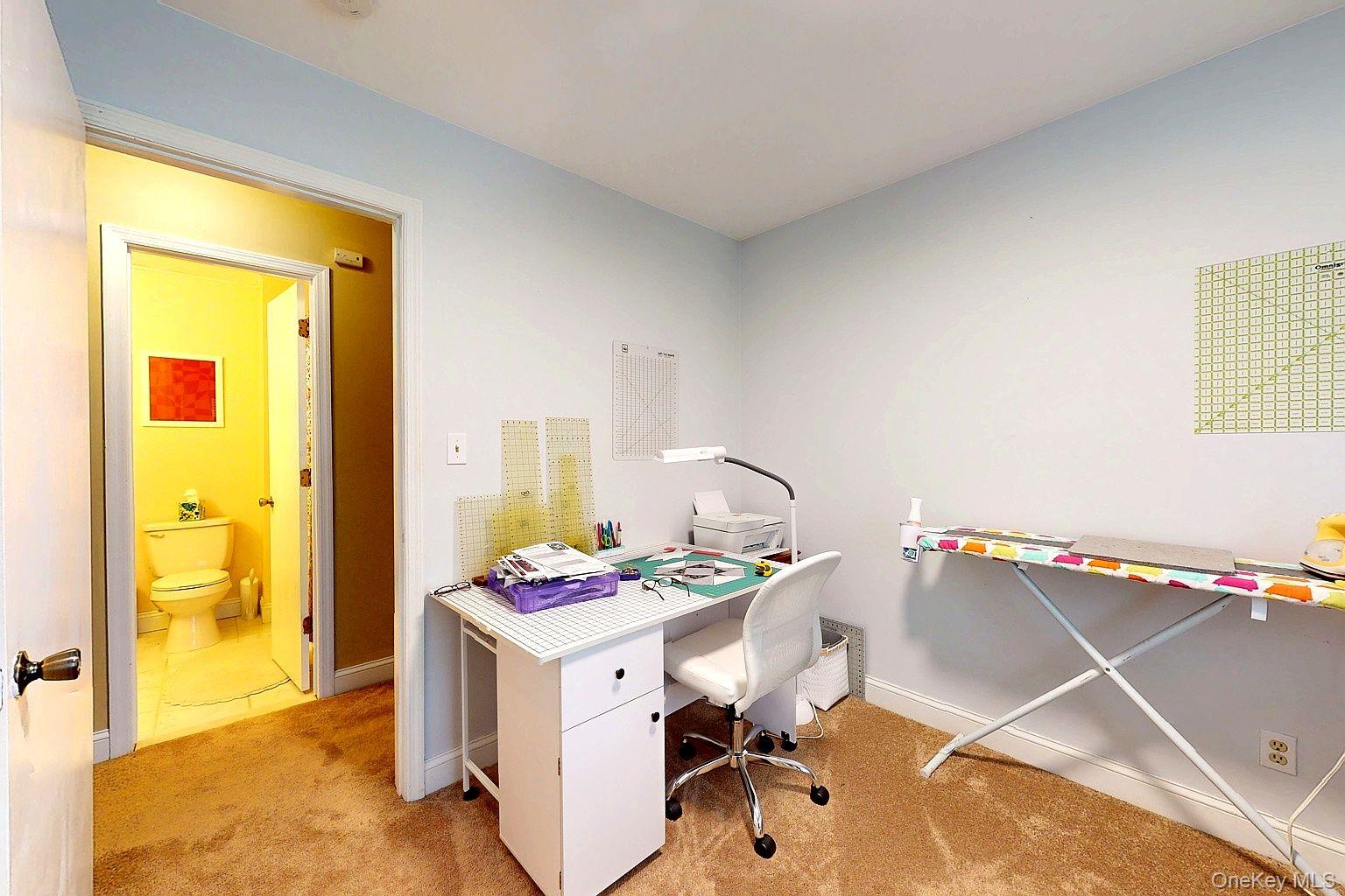 10 Finneran Lane, Pine Bush, NY 12566