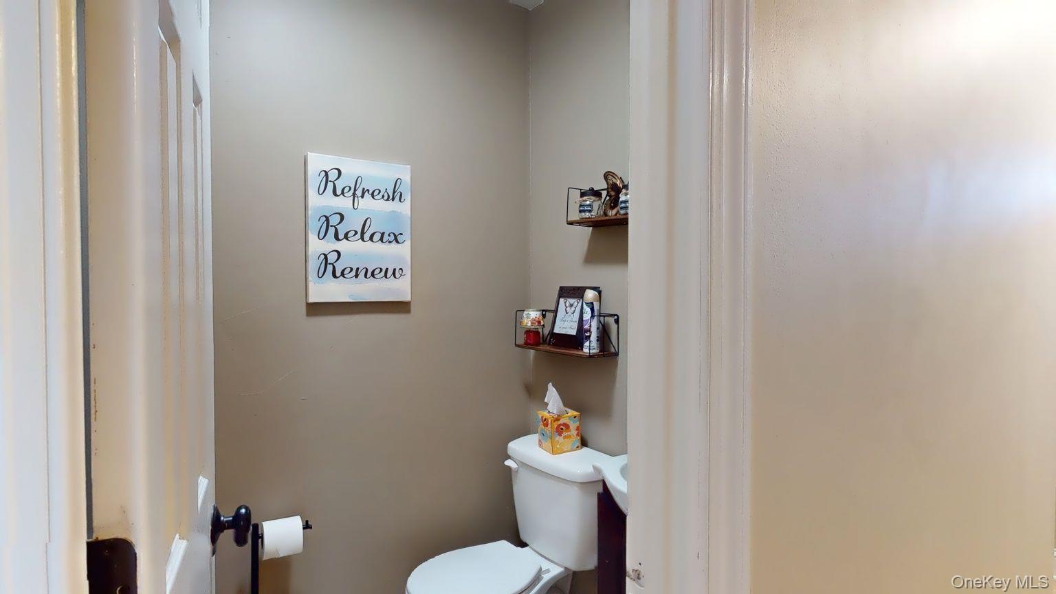 10 Finneran Lane, Pine Bush, NY 12566