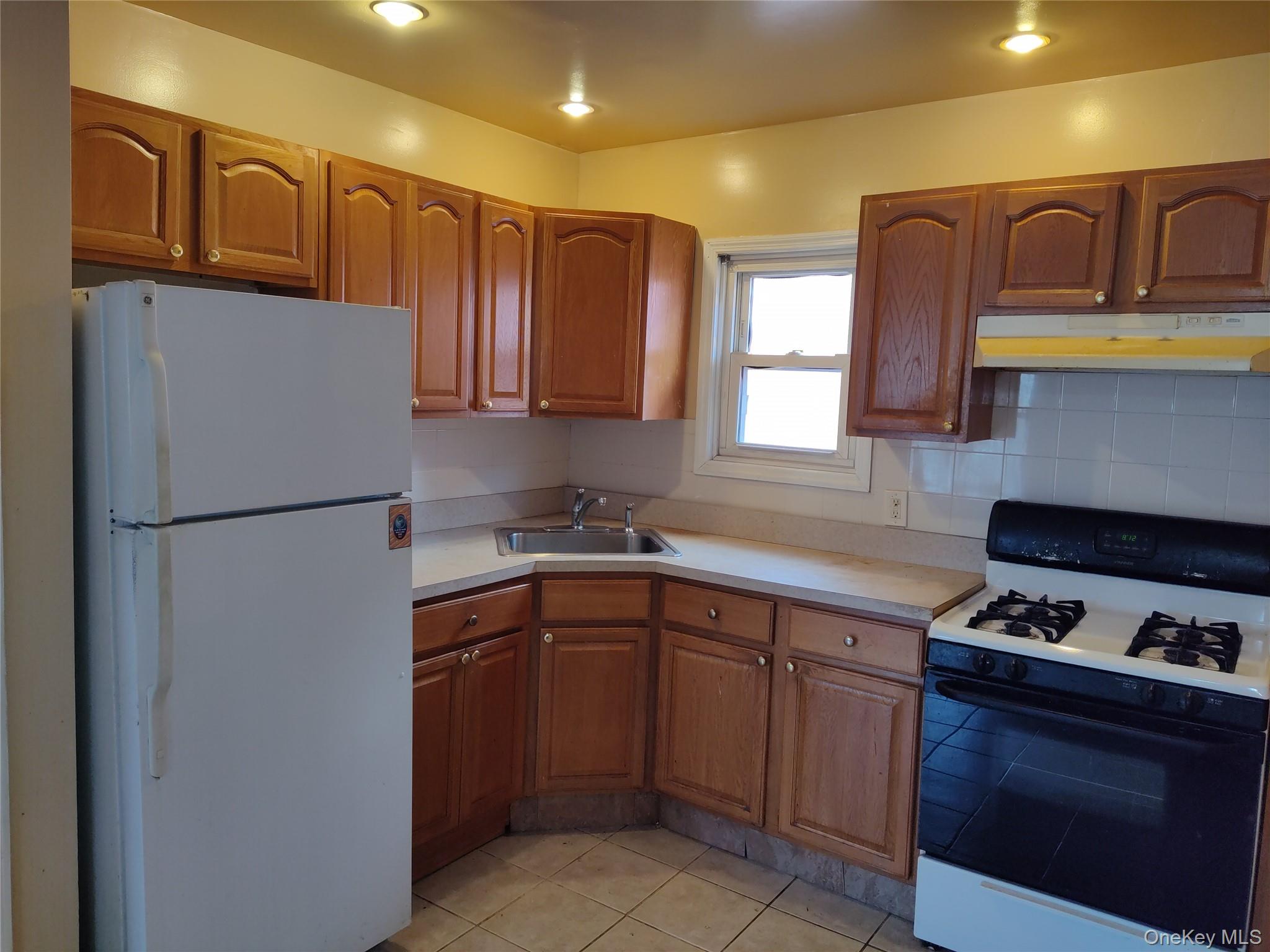 872 48 Street, Brooklyn, NY 11203