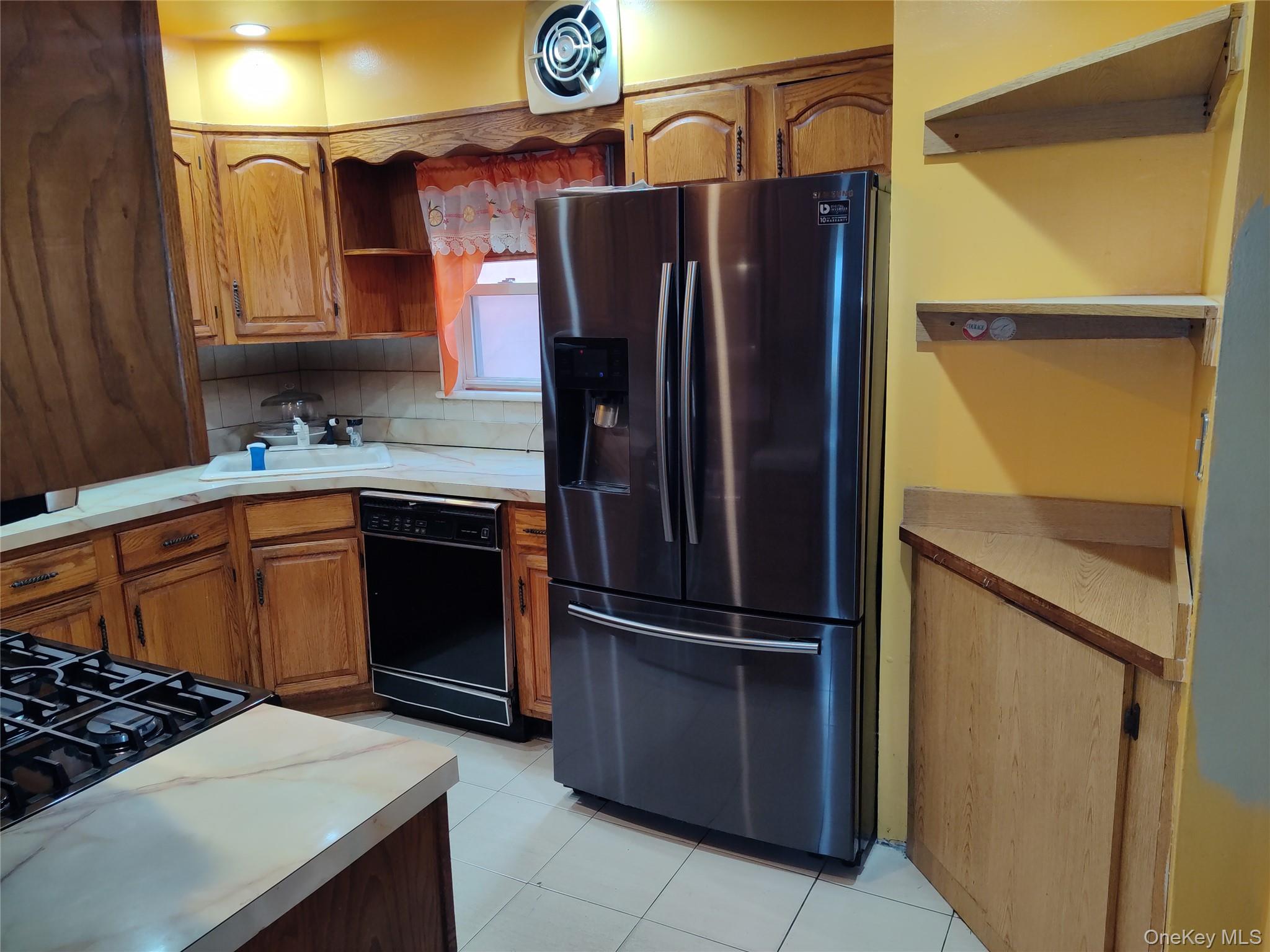 872 48 Street, Brooklyn, NY 11203