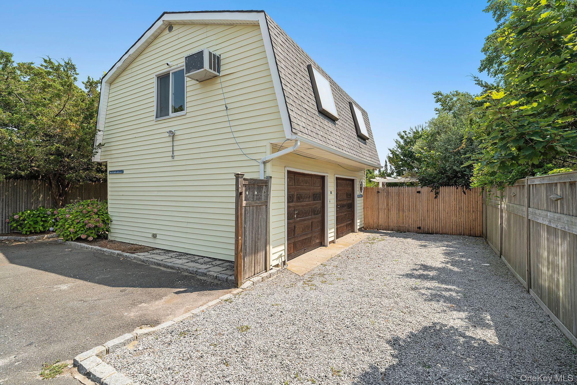 35 Gardners Lane, Hampton Bays, NY 11946