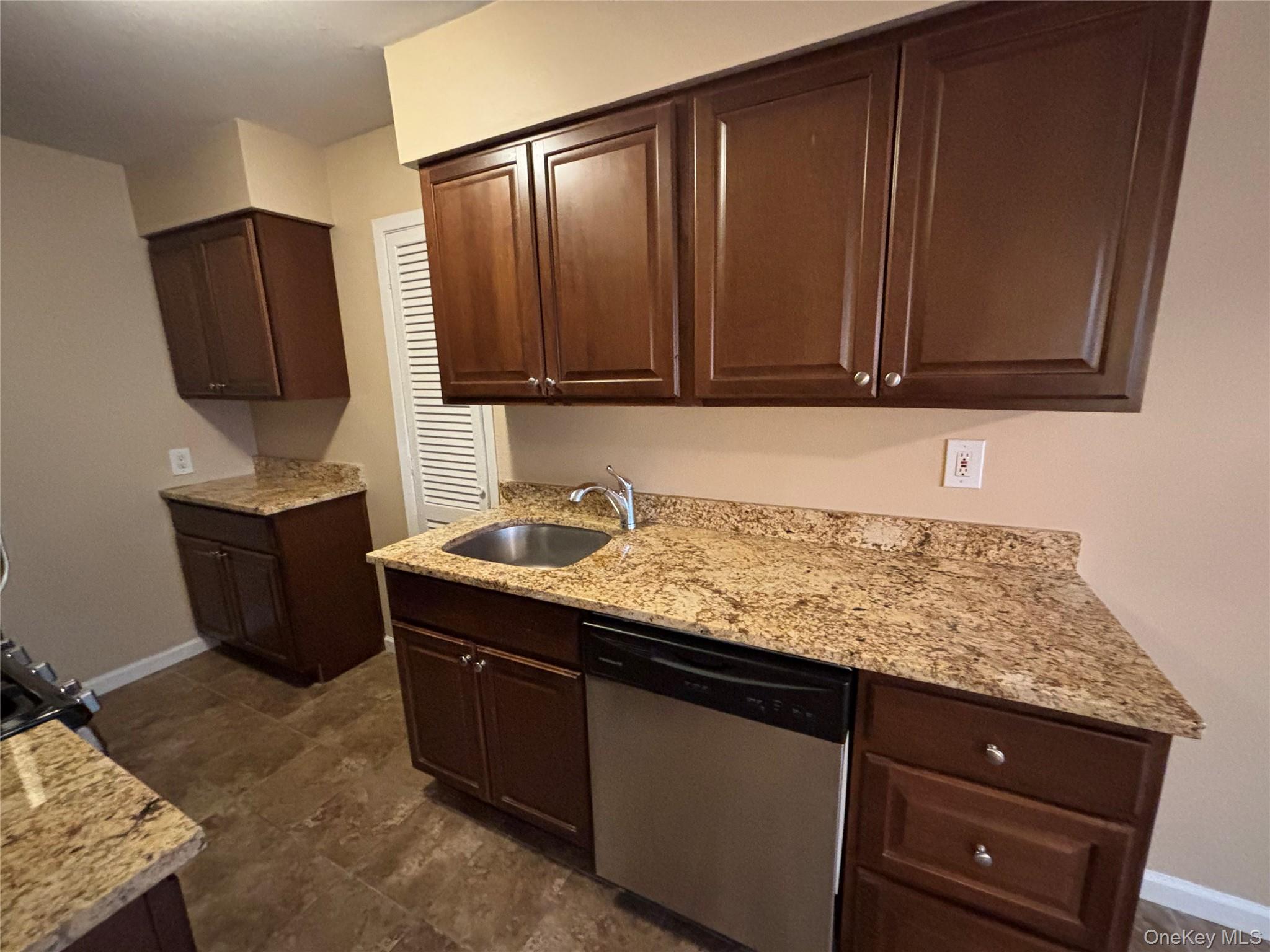 4 Colonial Road # 92, Beacon, NY 12508