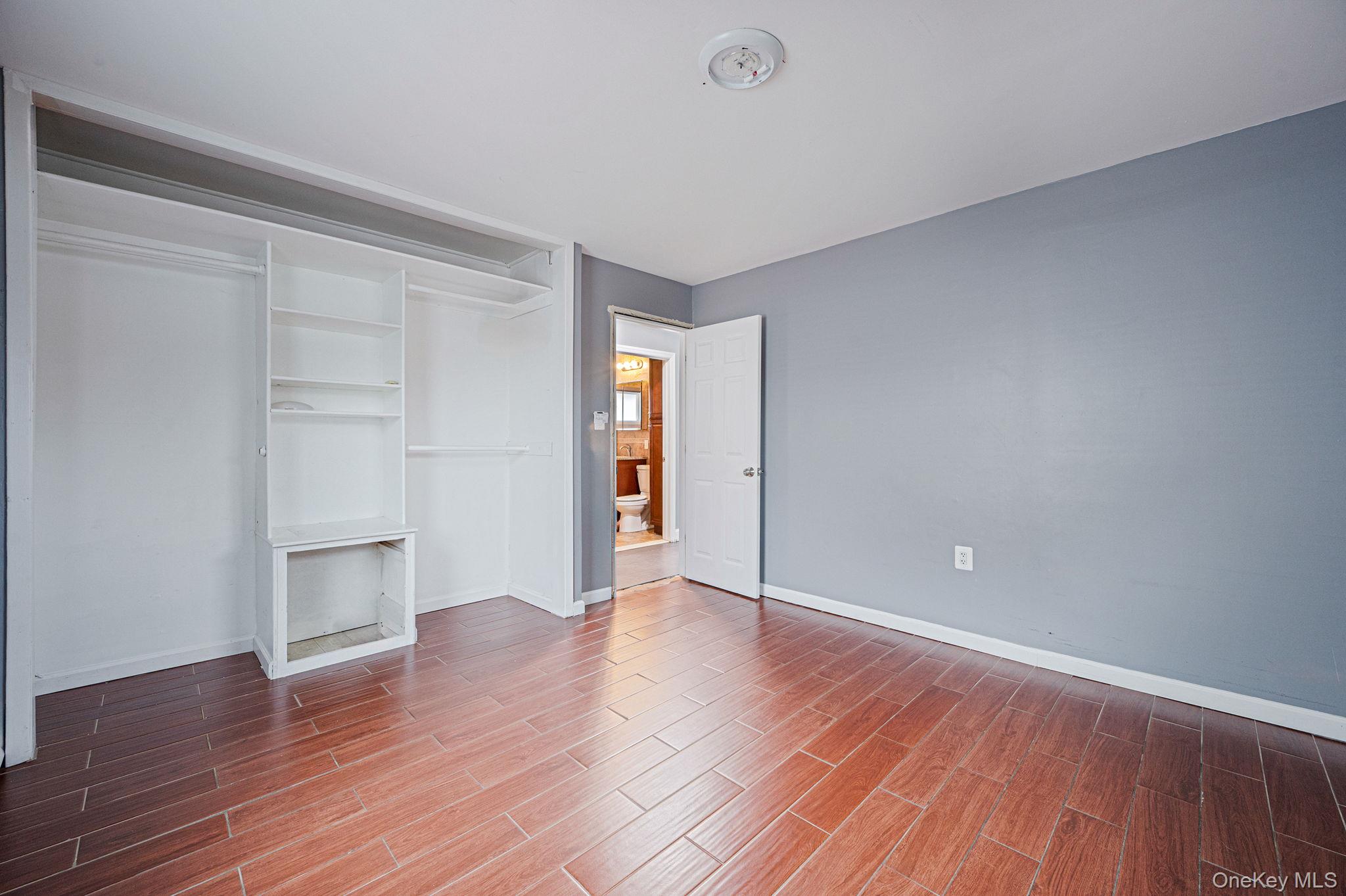 27 Mallard Road, Levittown, NY 11756